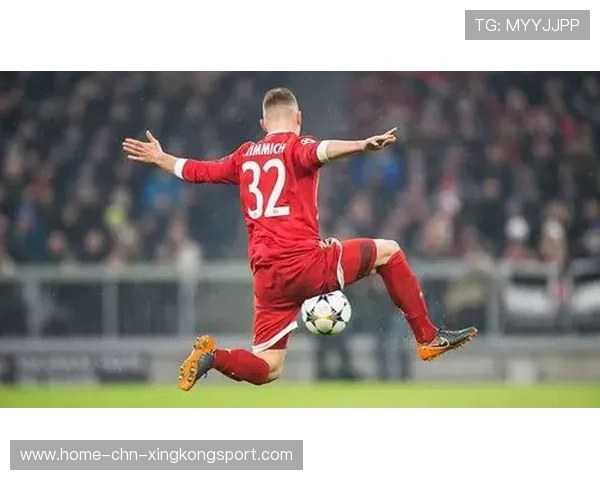 拜仁边路的连续渗透如何打破对手防线的坚固防守