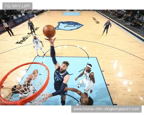 爵士靠多点外线流畅配合,轻松打出亮点