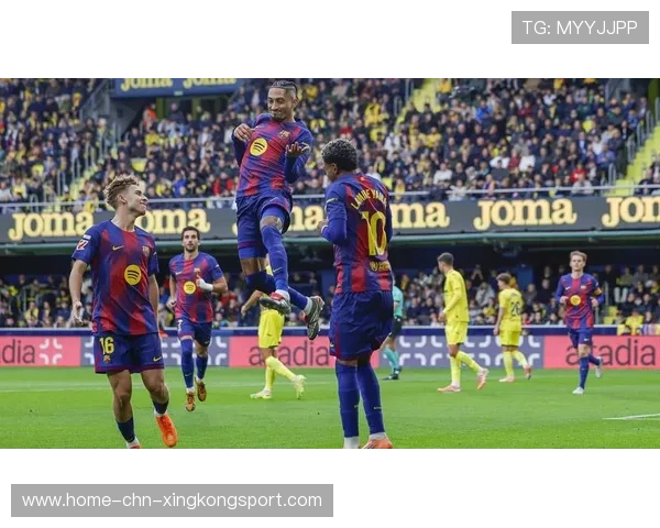 西甲巴萨利用宽度延展推进,局势迅速倒向红蓝